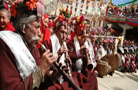 Culture of Jammu and Kashmir, Kashmiri Culture, Ladakhi Culture