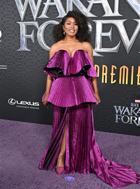 9-1-1' Star Angela Bassett Caused a Big Stir Online With ‘Black Panther ...