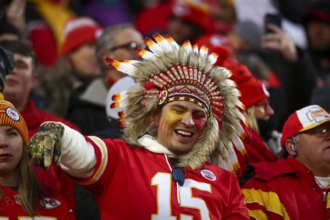 Kansas City Chiefs ban fans from wearing Native American headdresses ...