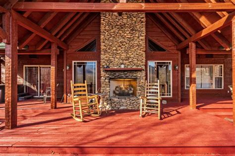 Stay Cozy at a Cabin with a Fireplace This Winter: Top 5 Cabins with ...