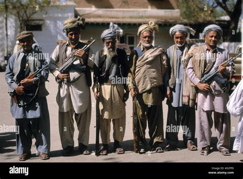 Armed men, Peshawar, Pakistan Stock Photo - Alamy