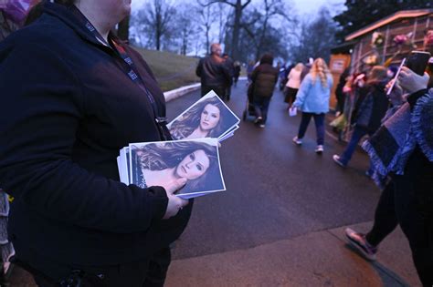 Mourners at Graceland to bid farewell to Lisa Marie Presley - WTOP News ...