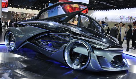 GM showed the future electric car Chevrolet-FNR with autopilot