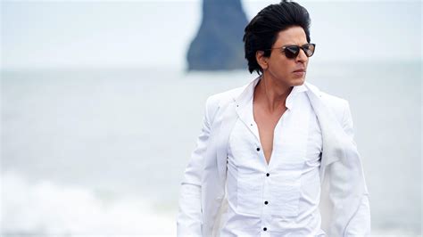 Shah Rukh Khan's Bio, Son, Wife, Family, Net Worth, Height, Body ...