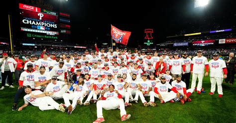 Best photos from Phillies-Padres NLCS Game 5