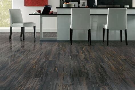 14 Amazing Interior Ideas Of Laminate Flooring With A Herringbone Pattern - Interior Design ...