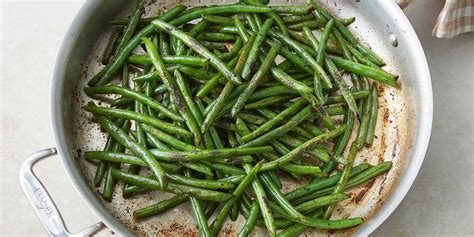 Learn how to cook fresh green beans with this easy recipe for green beans cooked with garlic and ...