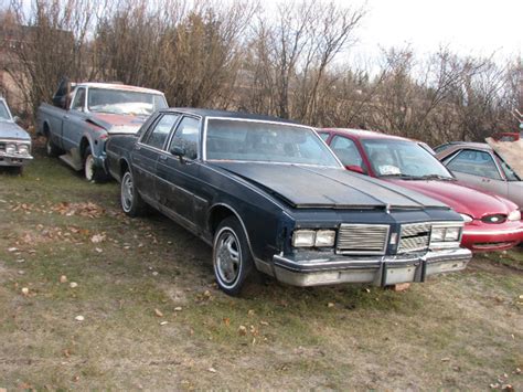 1984 Oldsmobile Delta 88 parts car | Auto Body Parts | Lethbridge | Kijiji