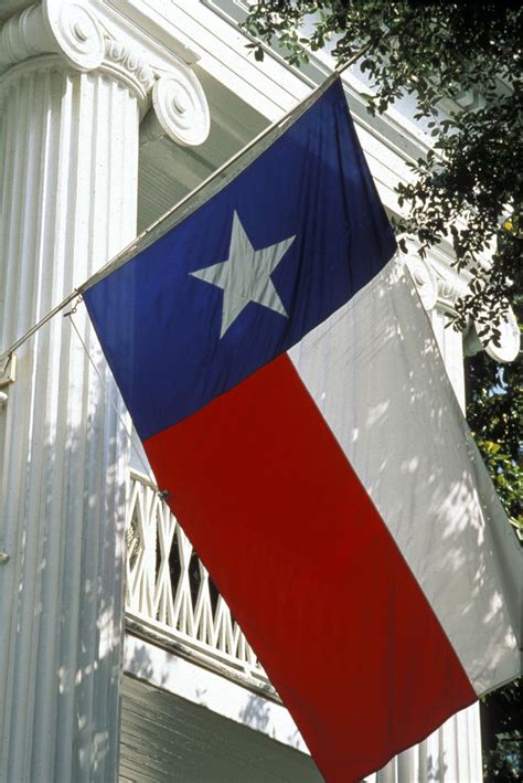 Honor the Texas flag, I pledge allegiance to thee, Texas, one state ...