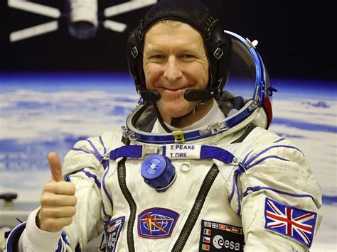 Tim Peake: UK astronaut to be first British person to walk in space | Science | News | The ...