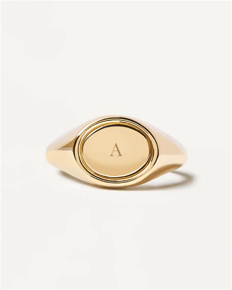 Engravable oval shape signet ring in gold-plated | Stamp Ring | PDPAOLA