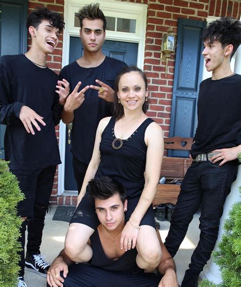 The Brothers and their mother ️ ️(lol Lucas ) | The dobre twins ...