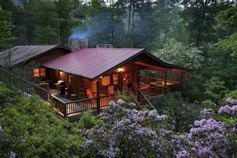 15 Cozy Blue Ridge Mountains Cabin Rentals - Southern Trippers