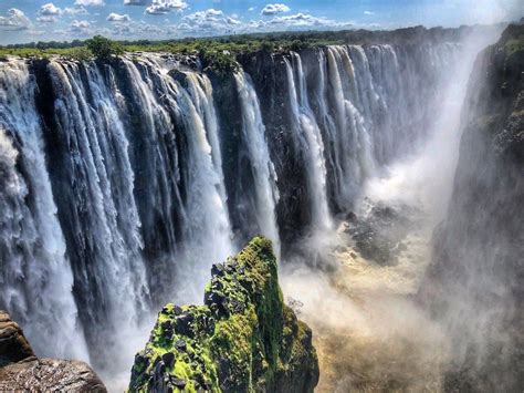 How to Enjoy Victoria Falls from Both Sides (Zimbabwe and Zambia) - Free Two Roam | Victoria ...