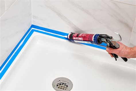 How to Caulk a Shower