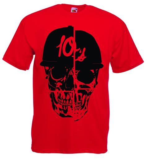 Skull shirt in red and black. Skull t shirt for guys. Graphic