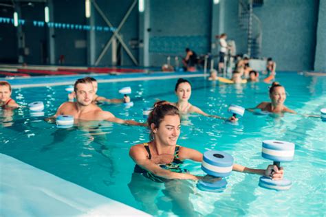 Benefits of Water Aerobics? | ?‍♂️Aqua Aerobics Classes San Diego