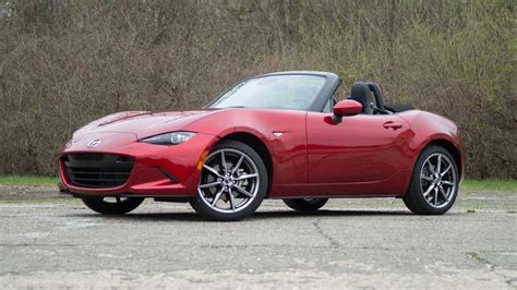 2022 Mazda MX-5 Miata Review: Roadster Perfection - CNET Small Sports ...