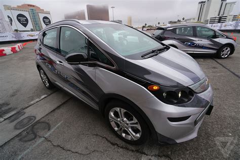 I drove the Chevy Bolt, GM's electric car for everyone - The Verge