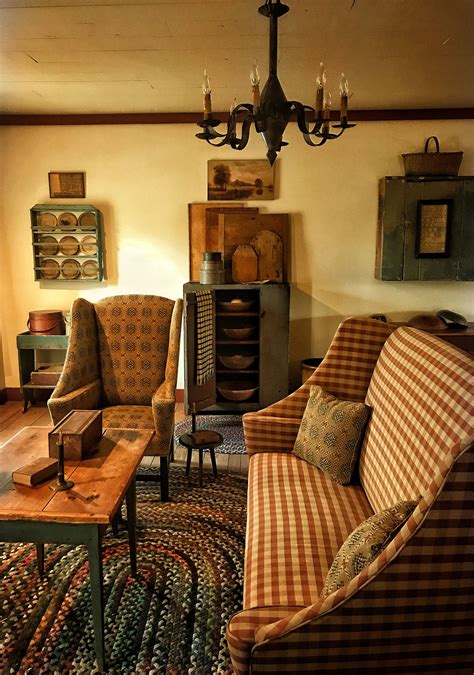 Keeping Room at Peace Manor 🌻 | Primitive living room, Colonial house ...