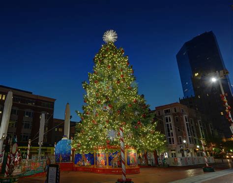 2014 lighting of downtown Fort Worth Christmas tree in Sundance square ...