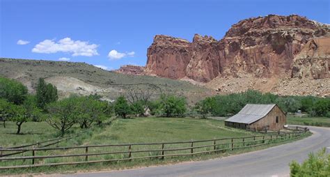 Fichier:Gifford Ranch in Capitol Reef NP.jpeg — Wikipédia