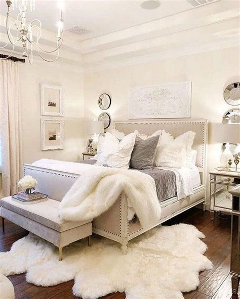 31 Stunning French Bedroom Decor Ideas That Will Inspire You - HOMYHOMEE