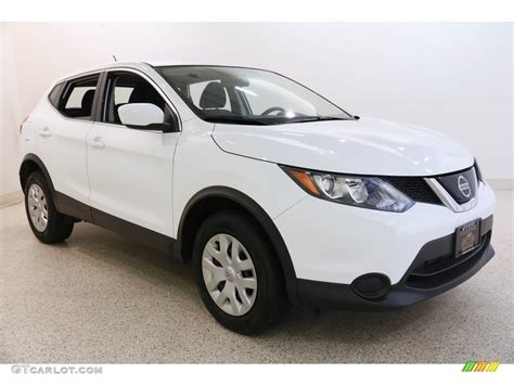 2019 Glacier White Nissan Rogue Sport S AWD #135412437 Photo #8 | GTCarLot.com - Car Color Galleries