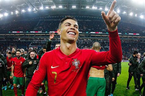 Cristiano Ronaldo's Net Worth: Superstar Tops the List as the World's ...