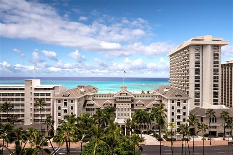 Moana Surfrider, A Westin Resort & Spa, Waikiki Beach | Waikiki beach ...