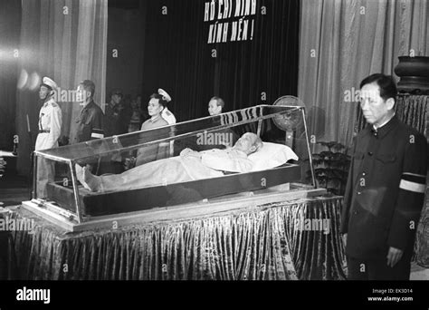 Funeral Of Ho Chi Minh Immagini e Fotos Stock - Alamy