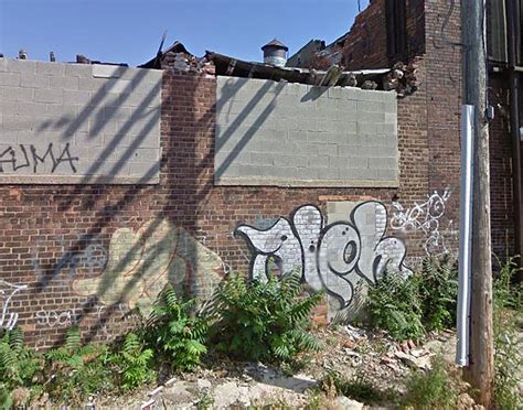 Detroit unidentified graffiti - photo 2