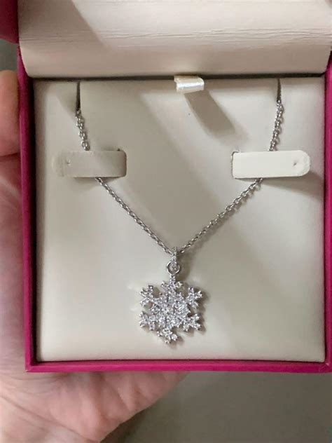 Swarovski Necklace, Women's Fashion, Jewelry & Organisers, Necklaces on Carousell