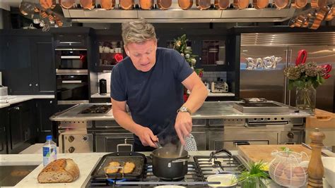 Gordon Ramsay Talks the Best and Worst Viral Cooking Videos of 2020: 'I ...