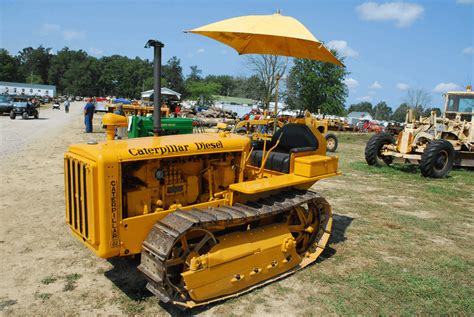 D2 Diesel Tractors: Caterpillar Crawlers - Diesel World