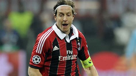 Former AC Milan midfielder Massimo Ambrosini close to joining Fiorentina | Football News | Sky ...