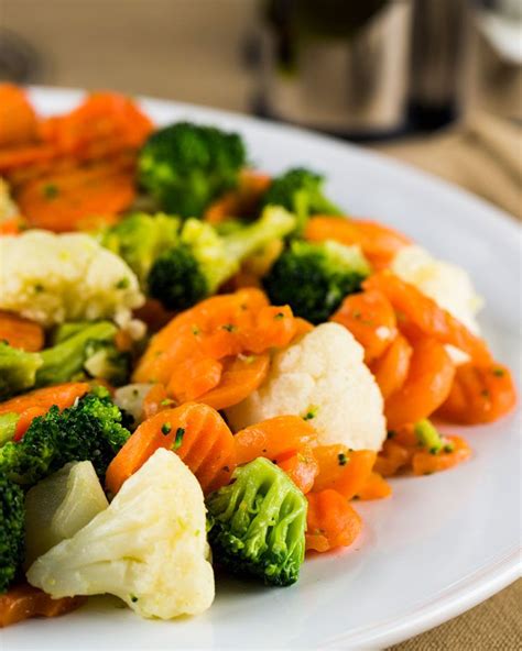 21. Steamed Vegetables #healthy #quick #recipes http://greatist.com/health/surprising-healthy ...