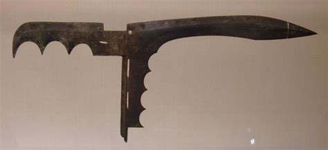 File:Late Warring States dagger-axe SM.JPG - Wikimedia Commons