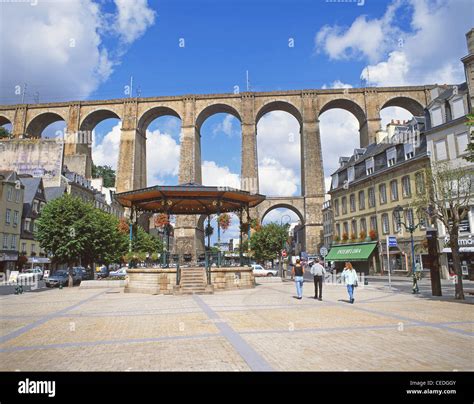 Morlaix Viaduct, Place Otages, Morlaix, Finistère, Brittany, France ...