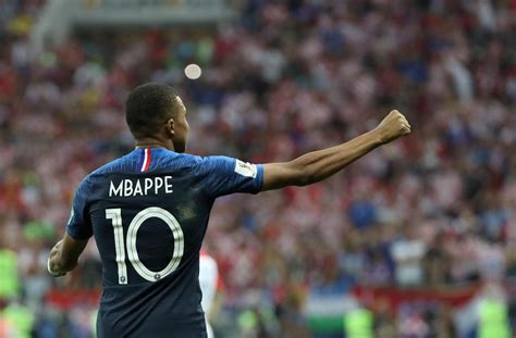 Equipe de France : Mbappé garde bien son numéro 10 - Le Parisien