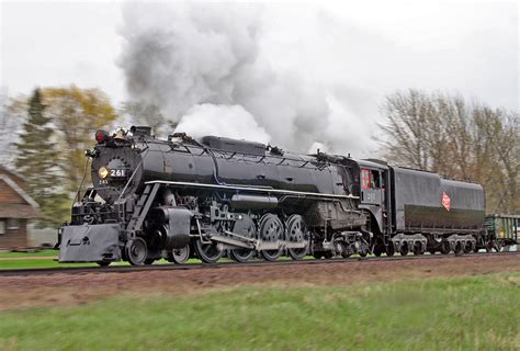 Milwaukee Road 261 at Speed | Pan shot of 261 rolling throug… | Flickr