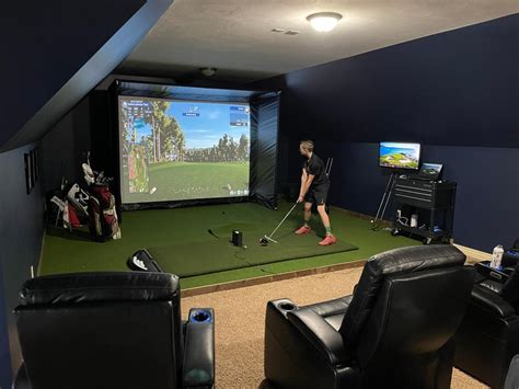 uneekor man cave golf simulator