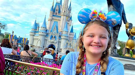 KIDS HAVE BEST DAY EVER AT DISNEY WORLD! Fun And CRAZY KIDS MEET DISNEY WORLD PRINCESSES - YouTube