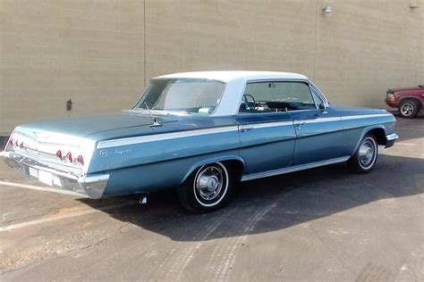 1962 CHEVROLET IMPALA 4-DOOR HARDTOP - Rear 3/4 - 189635