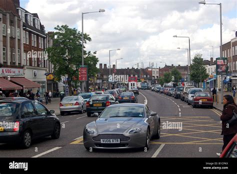 Kingsbury High St, Kingsbury, London, England Stock Photo - Alamy