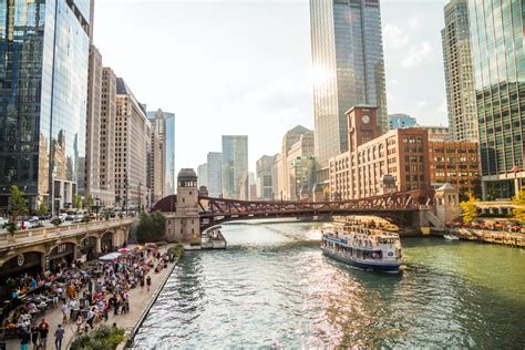 Celebrate summer with these free events at the Chicago Riverwalk | Choose Chicago