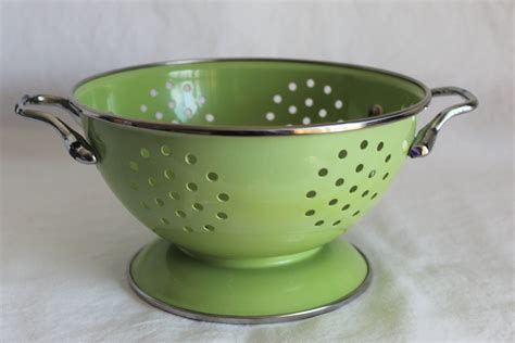 Vintage Green Metal Enamel Colander Strainer - Etsy | Vintage green ...