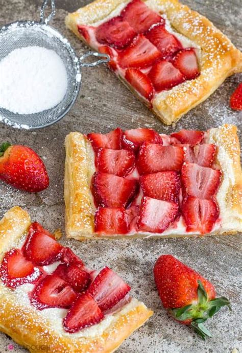 Strawberries and Cream Puff Pastry {Delicious, Quick and Fun Breakfast}