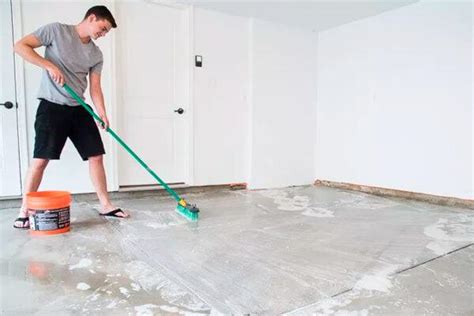 Best Way to Clean Garage Floor - Tips & Recommendations