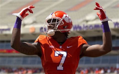 WATCH: Clemson's Mike Williams makes must-see one-handed catch - CBSSports.com